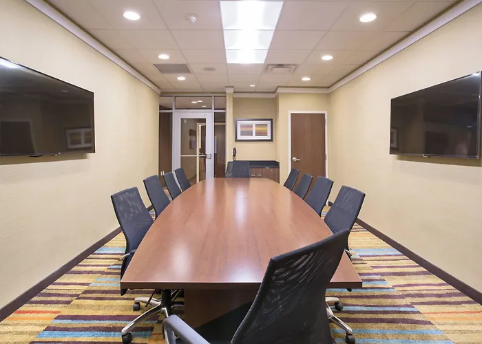 Fairfield Inn & Suites By Marriott Burlington